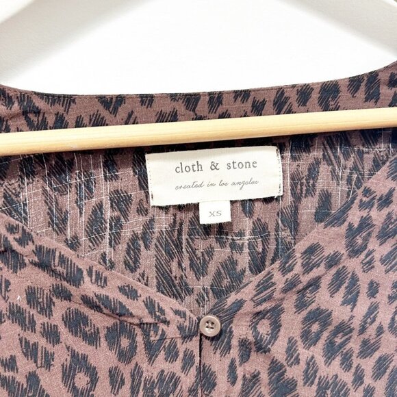 🌷SALE Cloth & Stone Bella Dahl Leopard Print Tie Front Top Size XS Oversized - Picture 8 of 15